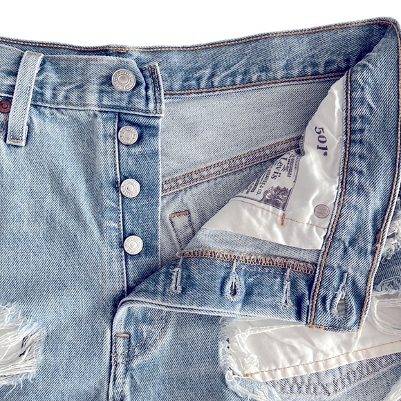 Levi’s 501 High Waist Shorts - Picture 7 of 13